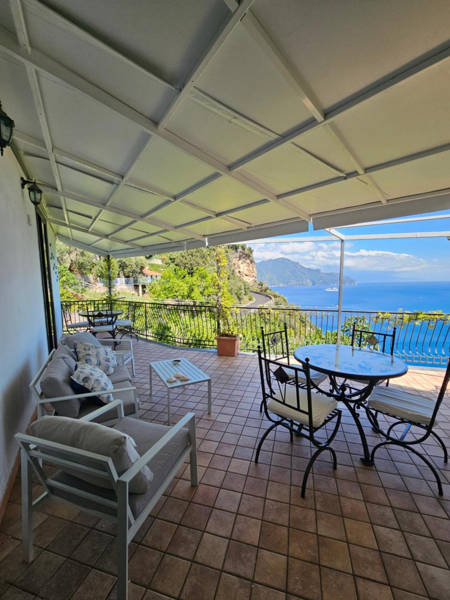Casa Giosue - Your Home On The Amalfi Coast Конка-дей-Марини Экстерьер фото