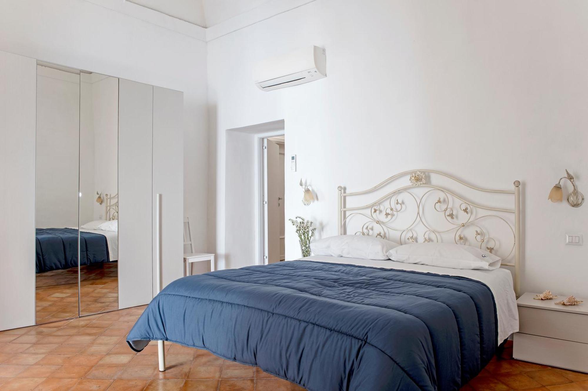 Casa Giosue - Your Home On The Amalfi Coast Конка-дей-Марини Экстерьер фото