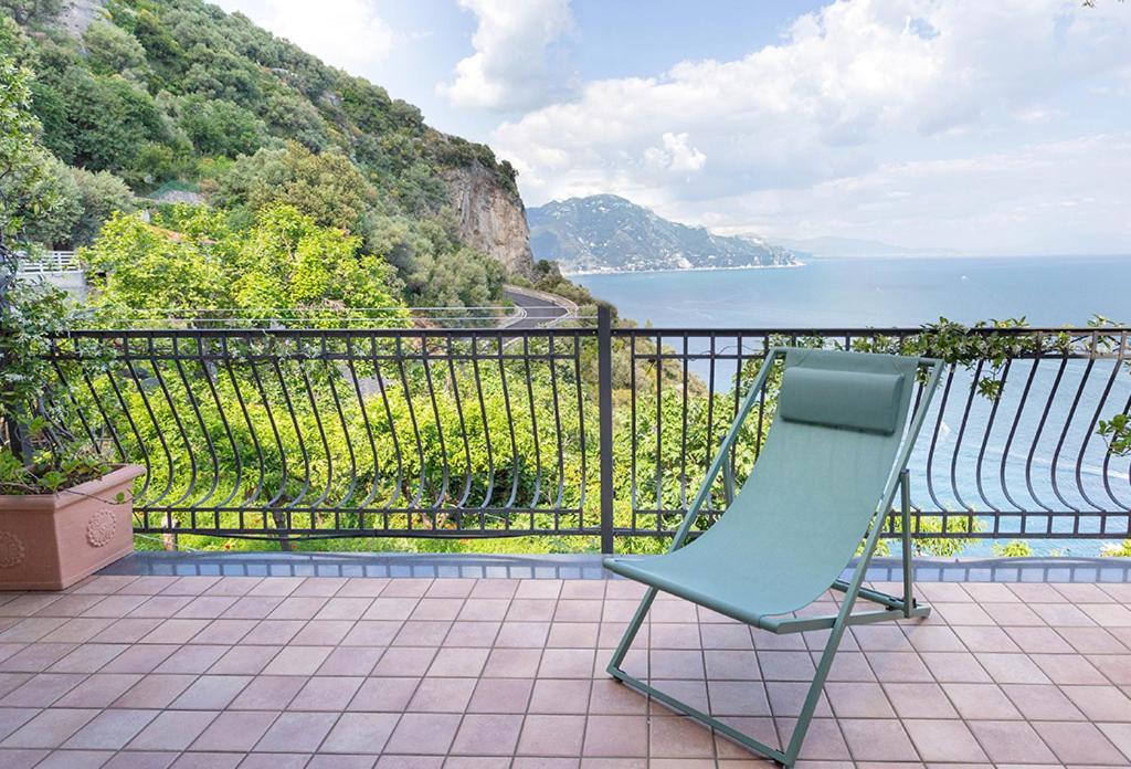 Casa Giosue - Your Home On The Amalfi Coast Конка-дей-Марини Экстерьер фото